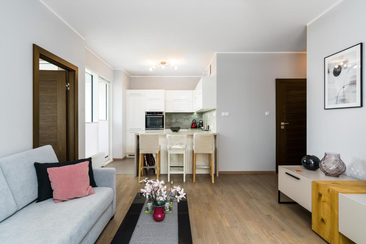 Apartments Poznan Towarowa By Noclegi Renters Exterior photo